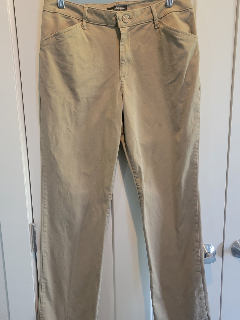 Lee Khaki Straight-Leg Chino Pants - Beige